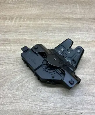 BMW 3 E46 Tailgate/trunk/boot lock/catch/latch 8196401