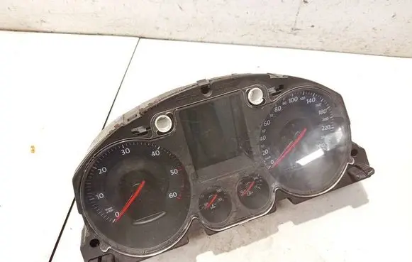 Volkswagen PASSAT B6 Speedometer (instrument cluster) 3c0920871e v0002000