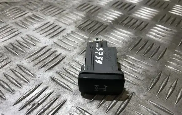Traction control (ASR) switch