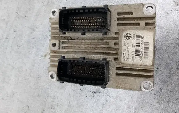 Fiat Grande Punto Engine control unit/module ECU 51784957