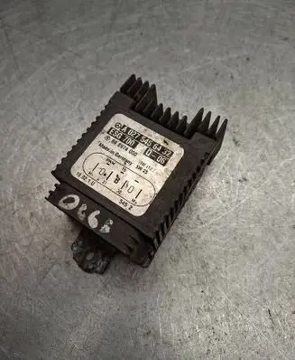 Mercedes-Benz S W220 Coolant fan relay A0275456432 ESG700 898974000