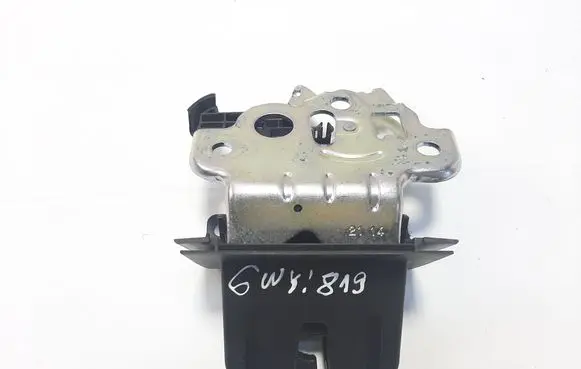 Skoda Octavia Mk3 (5E) Tailgate/trunk/boot lock/catch/latch 5E0827505