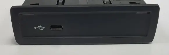 Mercedes-Benz A W177 USB socket connector A2478203902