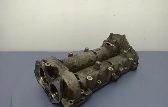 Opel Corsa C Rocker cam cover 