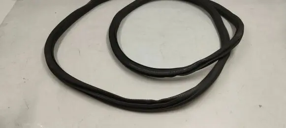 Front door rubber seal