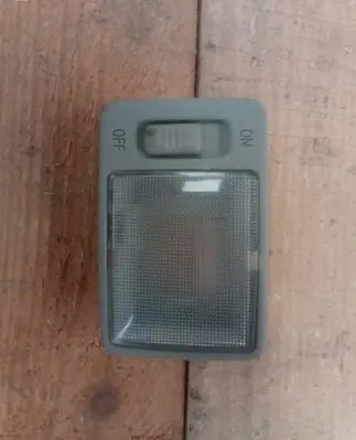 Toyota Auris E180 Rear seat light