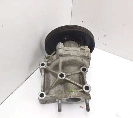 Mitsubishi Outlander Water pump 