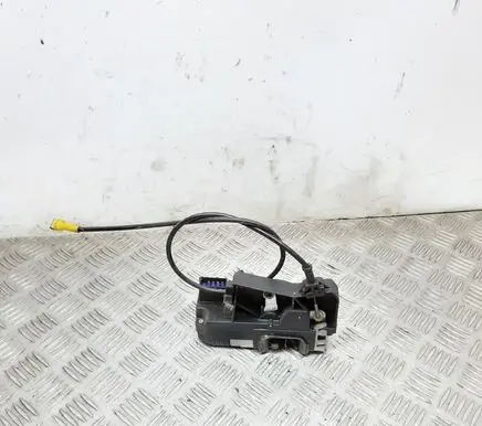 Opel Vivaro Front door lock 8200042332 91166235