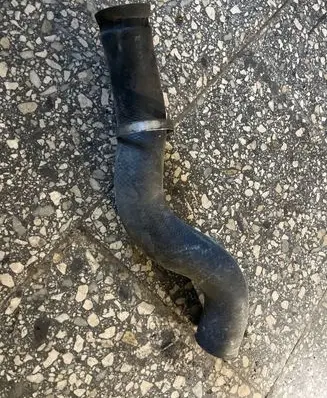 BMW 5 E39 Intercooler hose/pipe 32acm060512