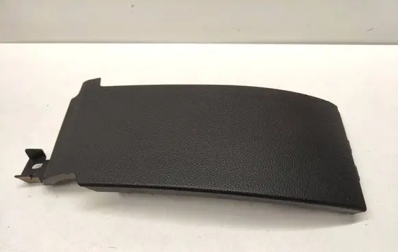 BMW 1 E81 E87 Dashboard side end trim 51166962627 6962627 497969911A