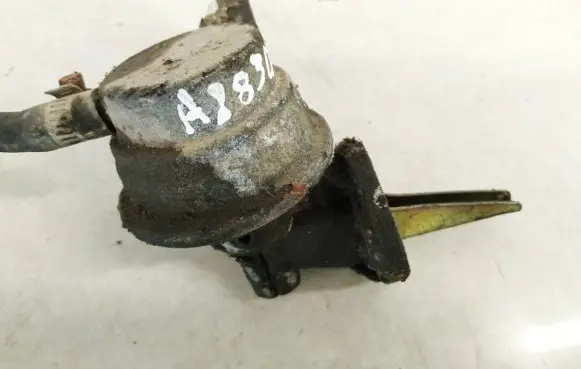Volkswagen Jetta II Mechanical fuel pump 