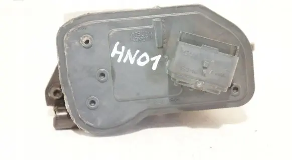 Opel Mokka B Throttle body valve 9673622380