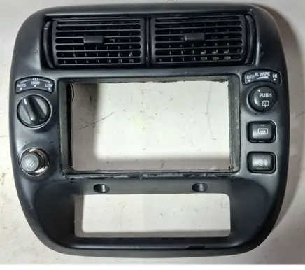 Ford Explorer Center console F67B7804302DW