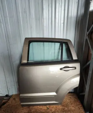 Dodge Caliber Rear door