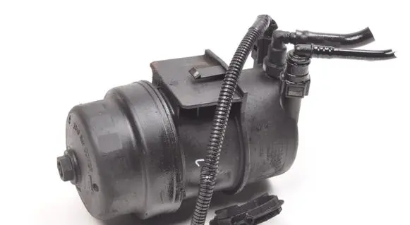 Volvo C70 Fuel filter housing 08621340