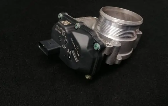 Volkswagen Multivan T6 Throttle valve 04L128063L