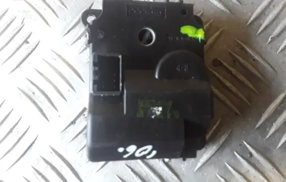 KIA Carens I Air flap motor/actuator B400730710C
