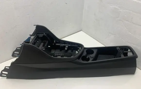 BMW 2 F46 Center console 1278932