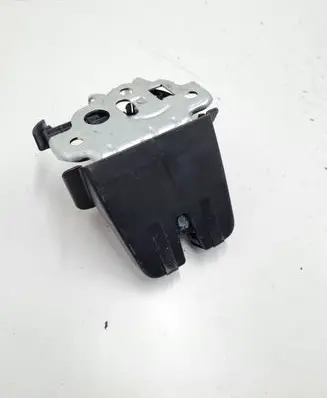 Volkswagen Jetta VI Tailgate/trunk/boot lock/catch/latch 5C6827520B