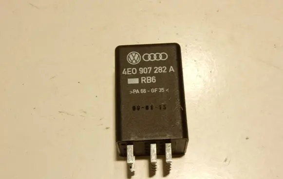 Audi A6 S6 C6 4F Glow plug pre-heat relay 4E0907282A 5761