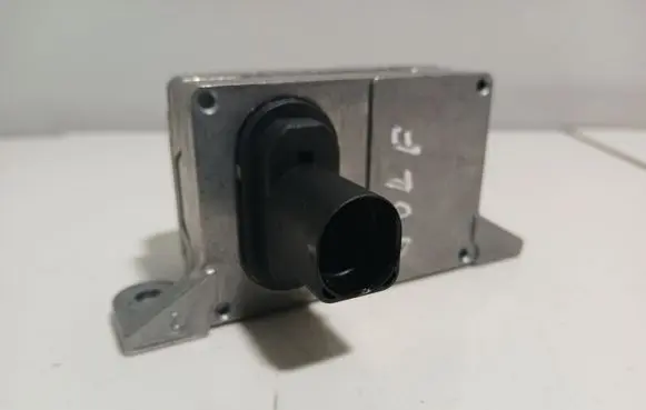 Volkswagen Golf V ESP acceleration yaw rate sensor 1K0907655B