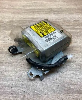 Lexus IS 200-300 Airbag control unit/module 8917053040 1523005071