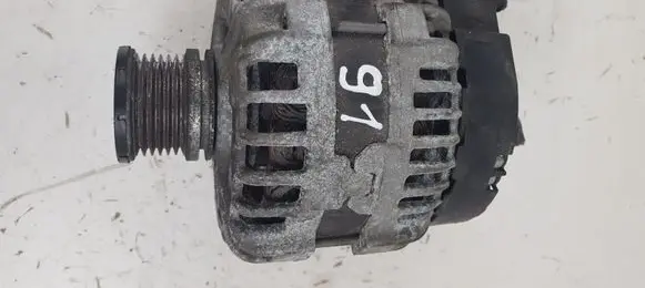 Audi A5 8T 8F Generator/alternator 04L903017E 0125711154