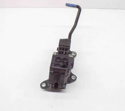 Toyota RAV 4 (XA50) Accelerator throttle pedal 2701000080 7811042070