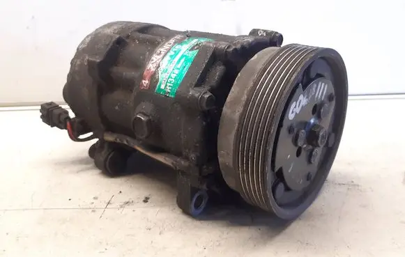 Volkswagen Golf III Air conditioning (A/C) compressor (pump) 1H0820803D 5428407644