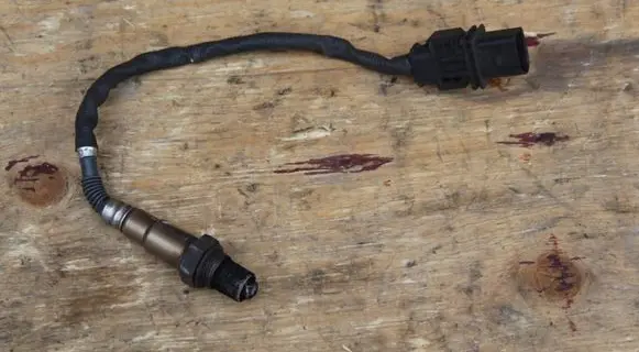 BMW 7 E65 E66 Lambda probe sensor 7791600-01 0281004018 589021