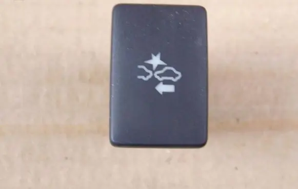 Toyota Auris E180 Other switches/knobs/shifts 15B424