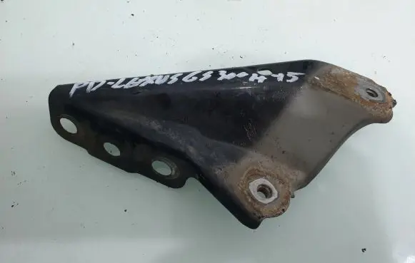Lexus GS 250 350 300H 450H Fender mounting bracket