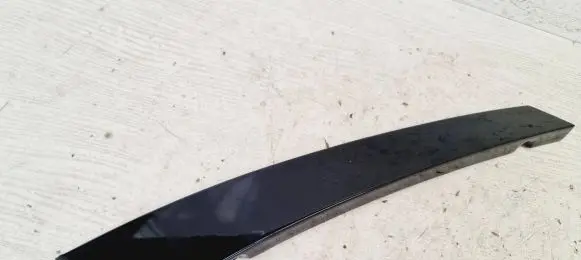 Mercedes-Benz E W210 Rear side glass trim 