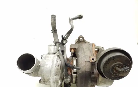 Toyota Avensis T250 Turbo 172010R020