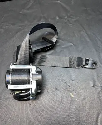 Land Rover Discovery 5 Front seatbelt 010L0000 635384600A L004591
