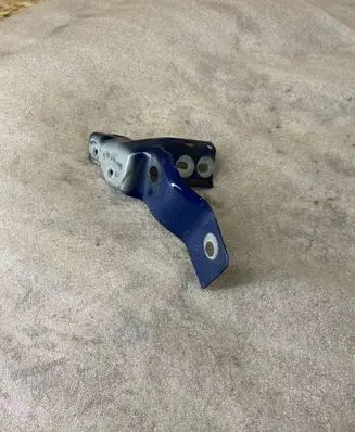 Volkswagen Fox Fender mounting bracket 5Z0821142