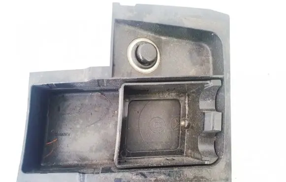 Mercedes-Benz A W169 Car ashtray 750016010 1-06893e0a