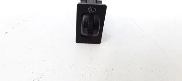 Toyota Avensis T250 Headlight level height control switch 8415205051