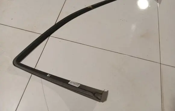 Mercedes-Benz C W203 Other front door trim element A2037250171
