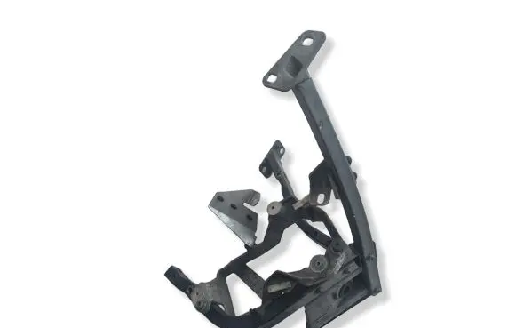 Audi A8 S8 D3 4E Front bumper mounting bracket 4E0821137E