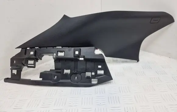 DS Automobiles 4 II (D)pillar trim (top) 9833962980