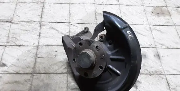 Rear wheel hub spindle/knuckle