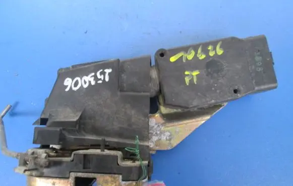 Mitsubishi Space Star Rear door lock