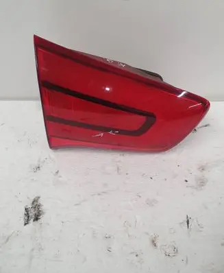 KIA Sportage Tailgate rear/tail lights 924053W