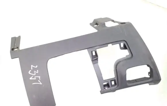 Dashboard lower bottom trim panel