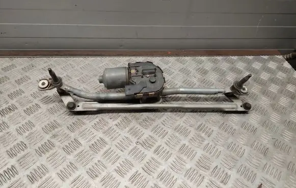 Audi Q5 SQ5 Front wiper linkage and motor 8R1955023D 8R1955119A