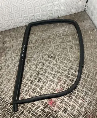 Peugeot Boxer Rubber seal front door window/glass 