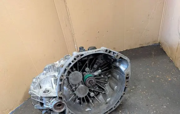 Renault Master III Manual 6 speed gearbox PF6066 320101270R C011500