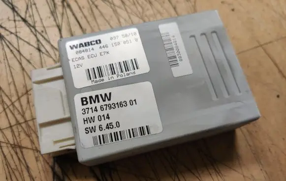 BMW X5 E70 Air suspension control unit module (rear) 3714679316301
