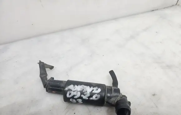 Toyota Avensis T250 Windscreen/windshield washer pump